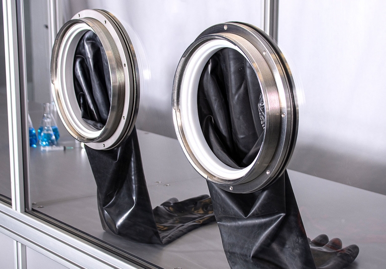 Glove Ports & DURABLE™ Glove Sleeve Systems CRL Solutions